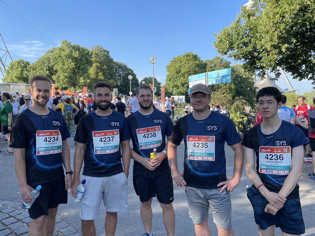 isyssoftware's tweet photo. Zum mittlerweile 12. Mal hat iSYS am B2Run teilgenommen. Unser Läuferteam, bestehend aus Alex, Marco, Kurt, Daniel und Matthias, ging trotz sommerlicher Extremtemperaturen für uns an den Start - eine starke Leistung! | #b2run #olympiapark #münchen #isys #isyssoftware #wirsindisys https://t.co/H9KRc0tiDL