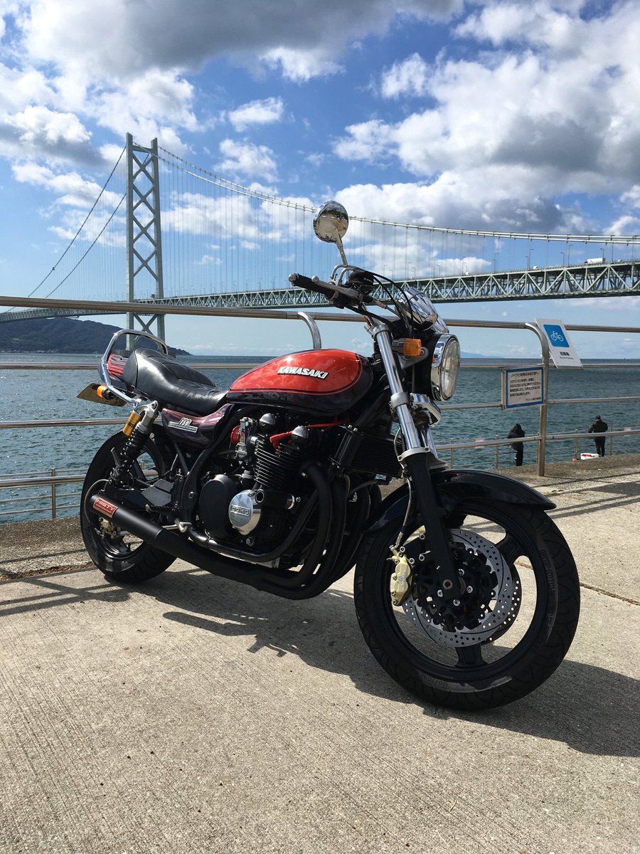 Syuu_ZR750's tweet photo. #これを見た人は愛車の背景が海の画像を貼れ https://t.co/taXtlCdBF5
