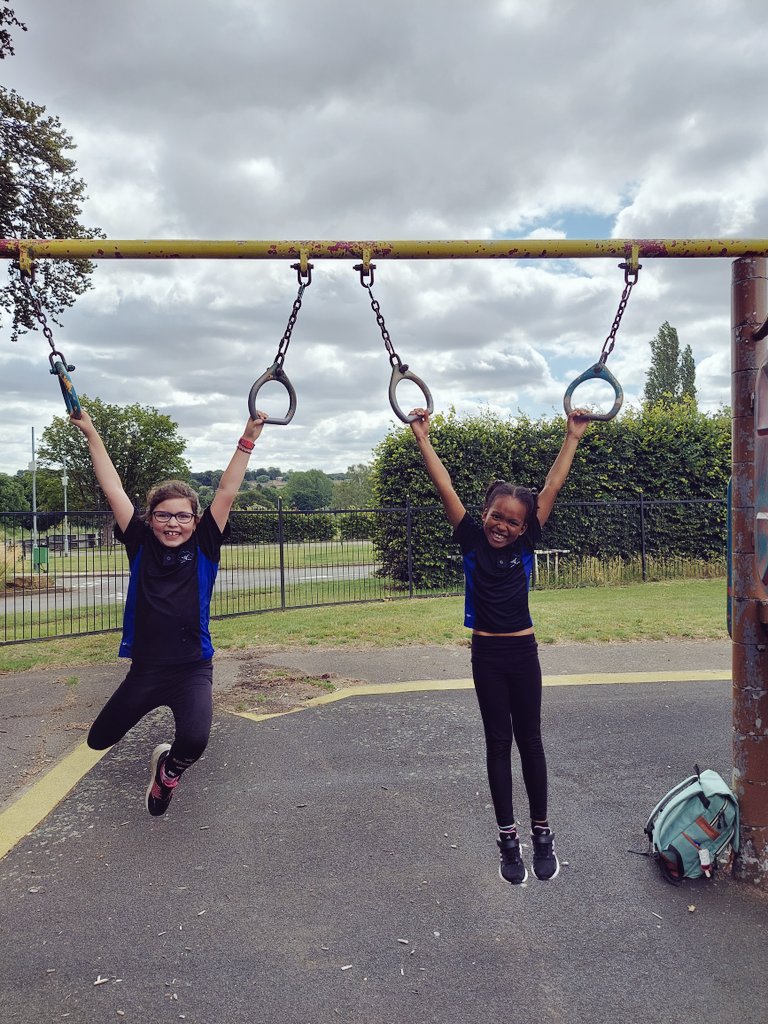 MissAston's tweet photo. We're having fun 'hanging around' at Wicksteed today! @KbaPrimary @KBuccleuchA @MrsONeillKBA @MrsFoleyKBA https://t.co/UcjoHtBZPH