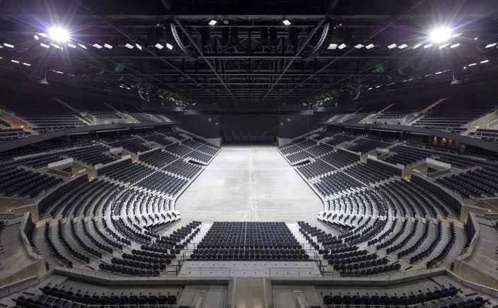 MorelovelessEgoTour - @wizkidayo 

🏟️- Royal Arena Copenhagen  
🗓️-  05- Oct - 2023 
📍-  Denmark 🇩🇰 
Capacity - 16,000 

87.4% Tickets 🎟️ sold  
 
Tickets left : 
VIP package = 259 
Total tickets 🎟️ (& VIP ) = 1897 

Cop your tickets :> wizkidofficial.com