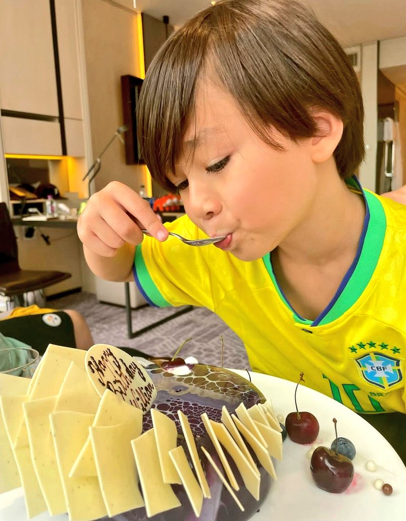 willxx712's tweet photo. ウィリアム7歳の誕生日おめでとう♥😍🎂🎉🎉

#윌리엄 #윌리엄해밍턴
#williamhammington https://t.co/ljiXP5UhrP