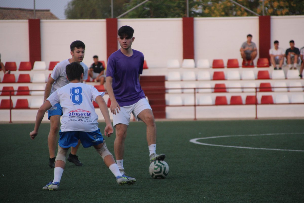 Lora Información tweet media