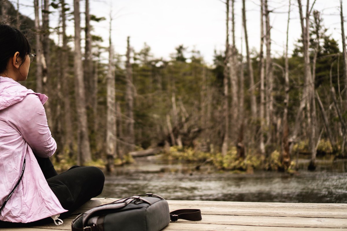 mrgxflrs's tweet image. I’d give anything to be alone in the woods forever. 

#lategram photo of my cousin just chilling at Kamikochi.