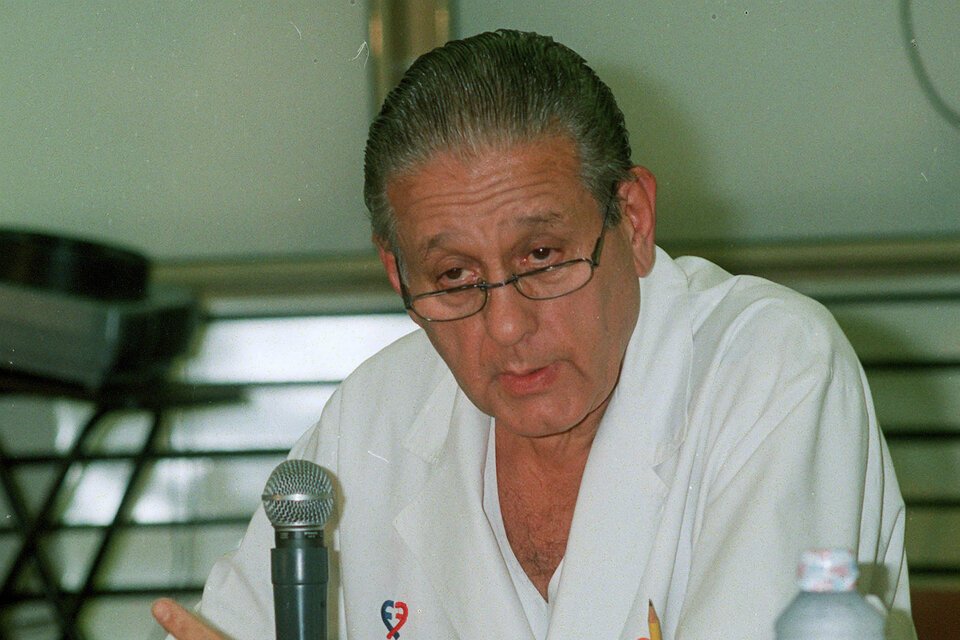 drjorgerachid's tweet photo. Favaloro un PATRIOTA 
Víctima de la corrupción de la ALIANZA hoy PRO/UCR
Se suicidó el 29 de julio de 2000
Gobernaba De La Rúa
Ministro del Interior Gerado Morales
Ministra de Trabajo Patricia Bulrrich
Directorio PAMI Rodriguez Larreta-Vidal- Fernández Meijide https://t.co/p2LynbfSap