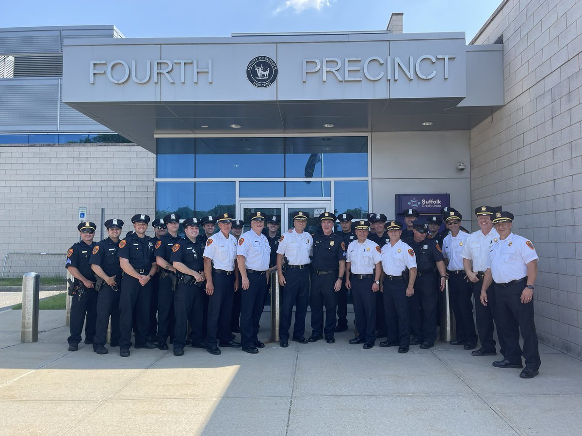 Fourth Precinct Inspector Patrick Mahan tweet media