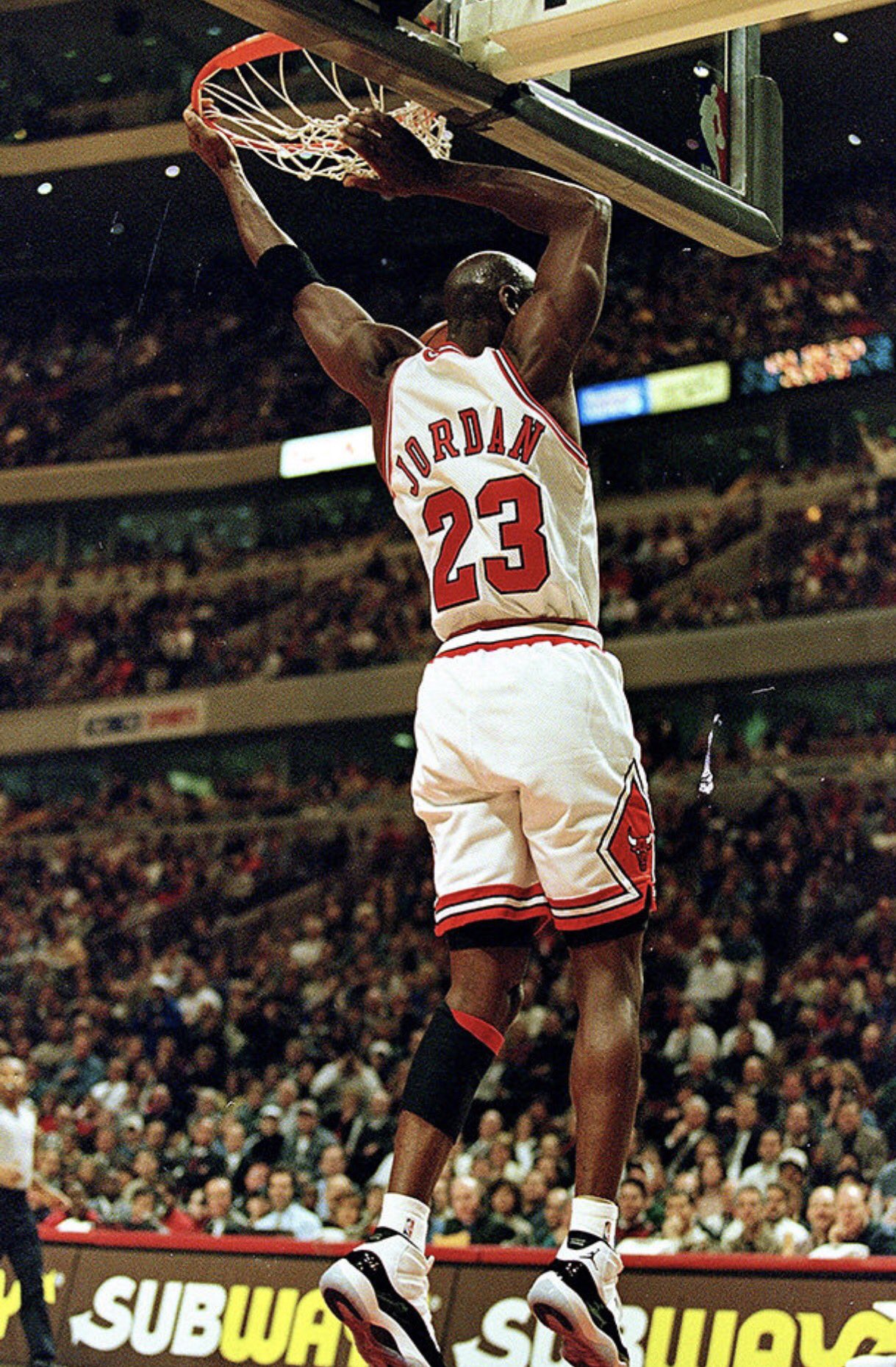 Michael jordan shop bulls contract