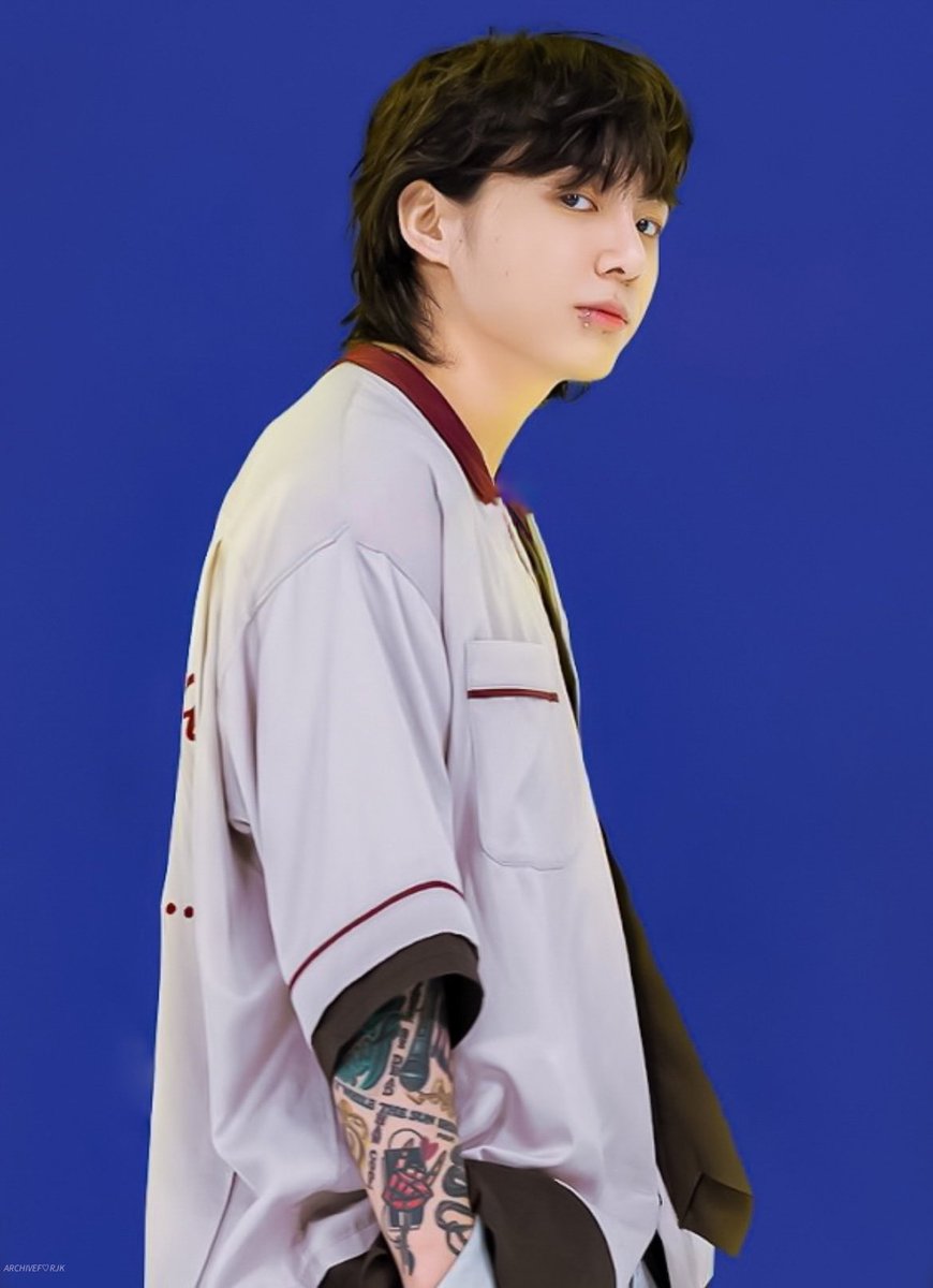 archiveforJK's tweet photo. jungkook is so 🫠❤️‍🔥 https://t.co/hPWmquJCSE