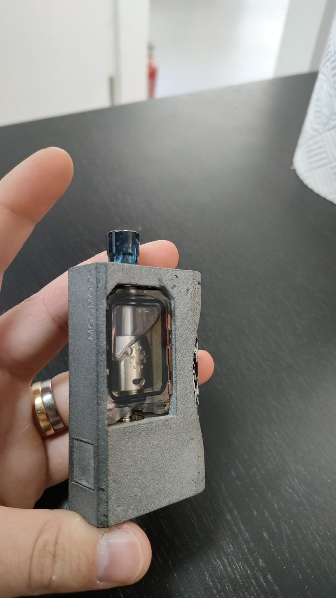 facebook.com/groups/6931835…

Join our social club for be first to get our new atomiser!

#colt #rba #japanvape #kawaii #duck