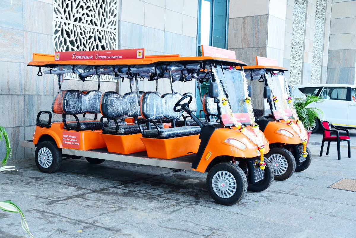 AIIMSNagpur's tweet photo. @ICICIFoundation CSR team officially handed over two e-vehicles to AIIMS Nagpur, in the presence of Exec. Director, Dr MH Rao, DDA, Mr V Nayak &amp; senior officials of the institute &amp; @ICICIFoundation  

▶️The vehicles will be useful for patient movement within the hospital campus. https://t.co/1K1w2j4ode
