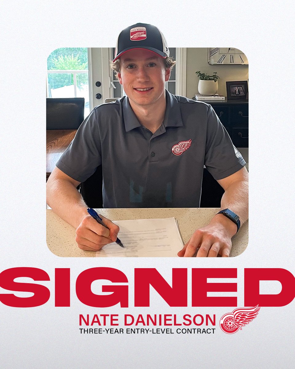 UPDATE: The #RedWings today signed forward Nate Danielson to a three-year entry-level contract.

📰 » redwn.gs/danielson_elc