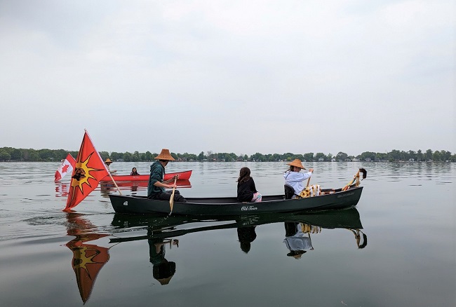 Biibaayawawag Nibiing Naandwetowad Bmaadziwiin – They Paddle to Heal Life

Read more via Anishinabek News: anishinabeknews.ca/2023/07/12/bii…