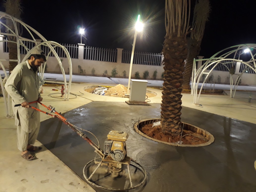 rahmatkarim07's tweet photo. @rahmatkarim141 @concretefinishing
مقاول صبة مروحة صبة ميزانية ليول جهاز صبة سكريت صبة مستودعات صبة مطبوعة خراسانة صبة الأرضيات صبة نظافة 0503291473 https://t.co/6D9xyqSZVT