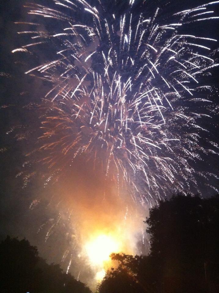 Jean-Marie Vilain (@jmvilain) on Twitter photo 🎆✨🎇 Rendez-vous demain 13 juillet à partir de 19H pour le feu d’artifice de <a href="/Viryofficiel/">Viry-Chatillon</a> qui est maintenu, avec toutes les mesures adéquates pour garantir au mieux la sécurité des biens et des personnes. 🎆✨🎇
+ d'infos⬇️
viry-chatillon.fr/actualites/226… 🎆✨🎇 Rendez-vous demain 13 juillet à partir de 19H pour le feu d’artifice de <a href="/Viryofficiel/">Viry-Chatillon</a> qui est maintenu, avec toutes les mesures adéquates pour garantir au mieux la sécurité des biens et des personnes. 🎆✨🎇
+ d'infos⬇️
viry-chatillon.fr/actualites/226…