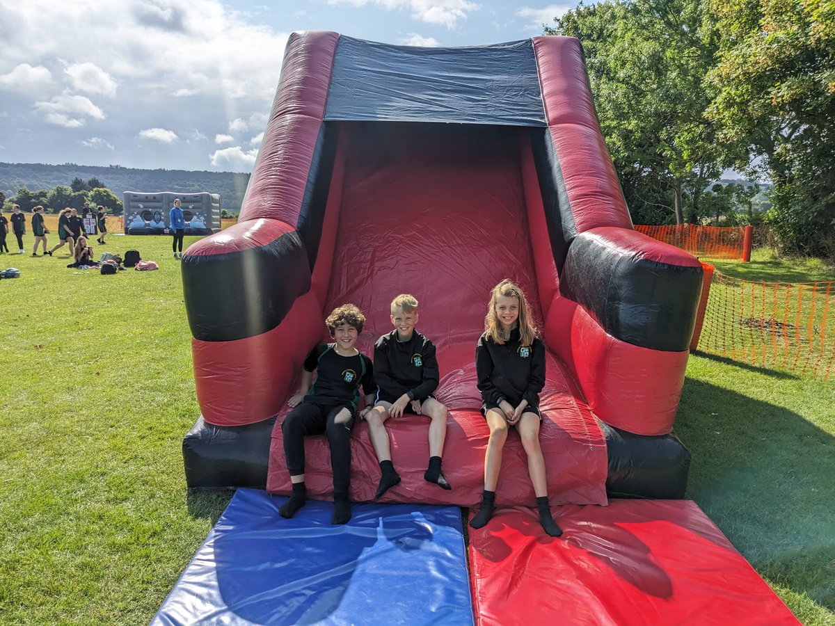 PrincesRisbSch's tweet image. We&apos;re coming to the end of term and it&apos;s time to celebrate our students! Today is Rewards Day for those students who have gained the most achievement points &amp;amp; we look forward to hosting our Celebration of Achievements evening tomorrow.  #inflatablefun #icecream #AspireandAchieve