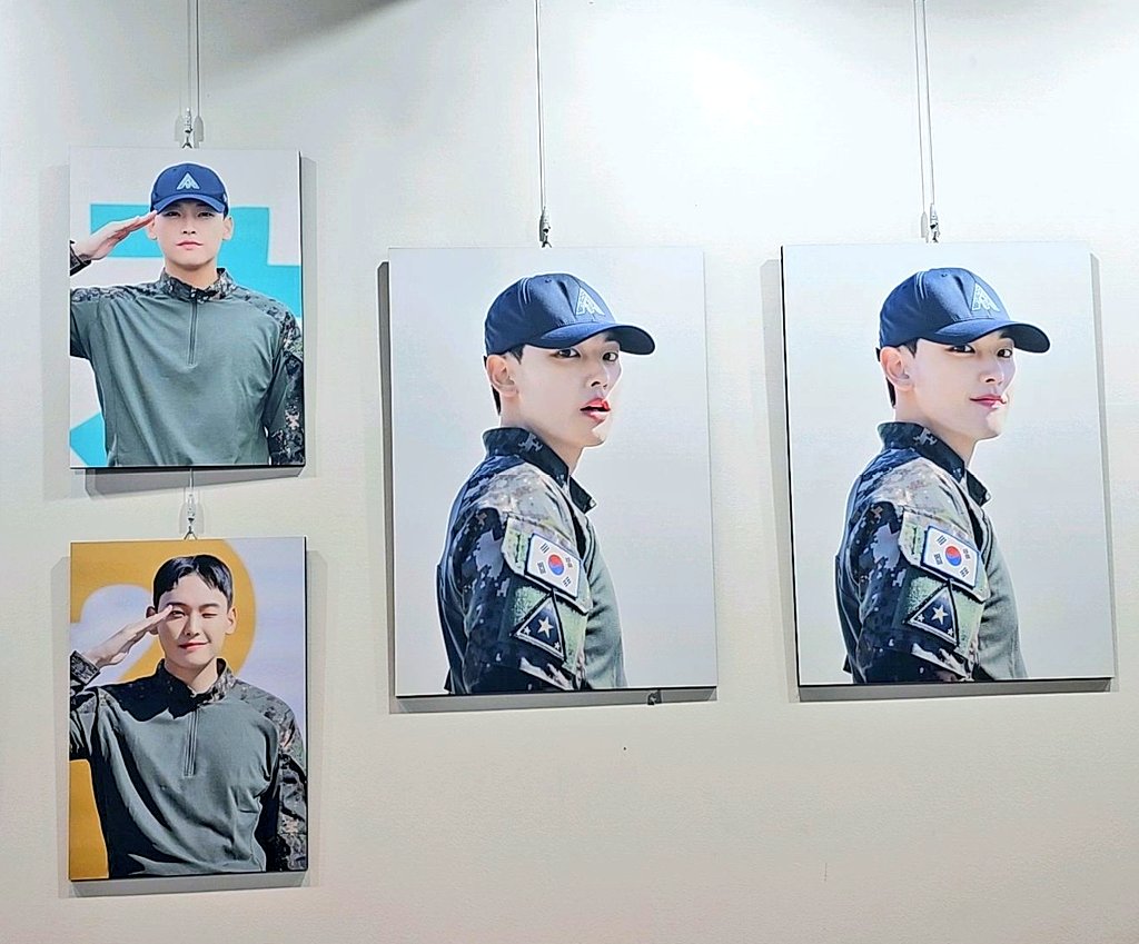 is712___'s tweet image. 너무기여움😍😍😍
#WELCOME_TO_KITTYLAND
퍼스널컬러 군인이시네요 잘생겼어요