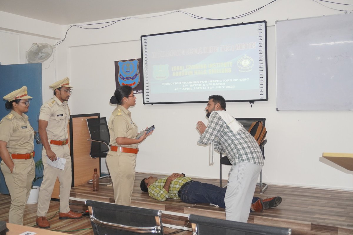 nacincbic's tweet photo. NACIN ZTI Shillong organised a cultural program on 12.07.2023 for the inspector trainees with theme “Drugs Free India” in line with the government of India’s Nasha Mukt Bharat Abhiyaan. 

ADG Shri Harsha Vardhan Umre addressed the gathering during the event. https://t.co/HXqrPxhJeS