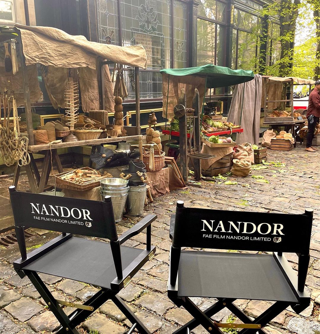 Some of our fav #BTS from the set of 'Nandor Fodor and the Taking Mongoose' 🙌

DOP Sara Deane uses an <a href="/ARRIChannel/">ARRI</a> Alexa Mini LF &amp; <a href="/cookeoptics/">Cooke Optics</a> Anamorphic/i lenses from PT2. 🎥

Read more 👇
procamtake2.com/uk/news/case-s…

 #bts #nandorfodorfilm #adamsigal #simonpegg #arri #cookeoptics