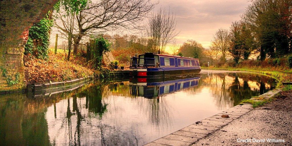 CanalRiverTrust's tweet photo. Join the thousands who will be showing their support over the months ahead to help #KeepCanalsAlive 💙
Find out what’s at stake, what we’re doing &amp; how you can be part of the movement securing the future of the nation’s canals by visiting our website:
https://t.co/H3wAvZr7gv https://t.co/AXhIpHdvs0