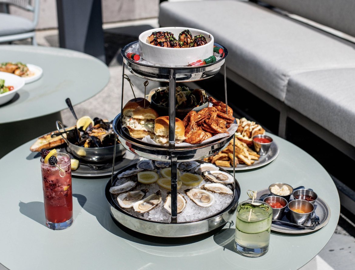 assemblyva's tweet image. Just a light lunch! Nothing to see here 😏 #LiveAssembly