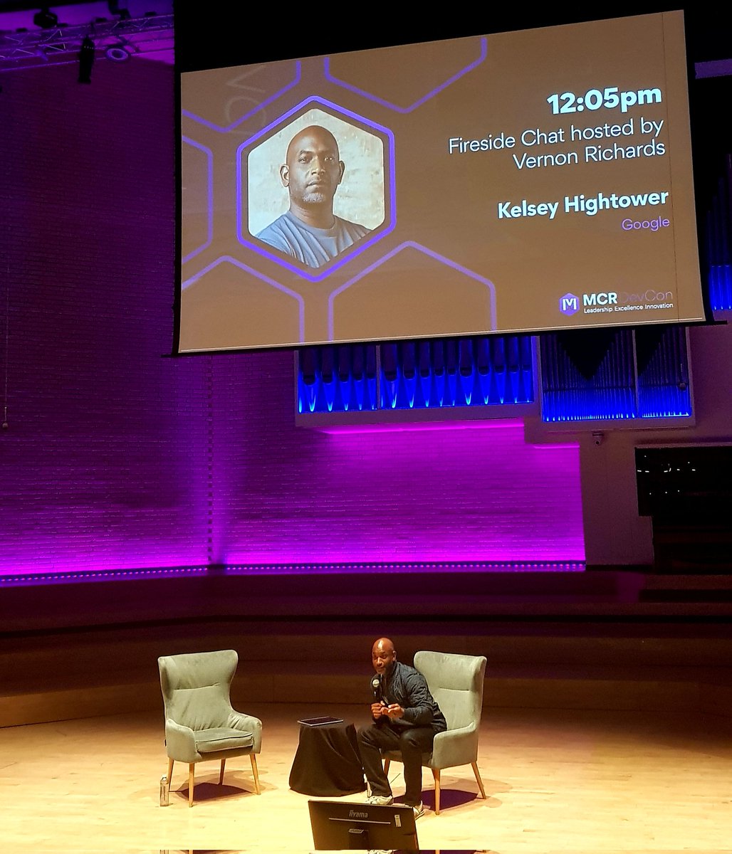 robbowley's tweet image. They say don&apos;t meet your heroes, but @kelseyhightower is meeting all my expectations of deserving his God-like status for me 🙇

@mcrdevcon #McrDevCon2023