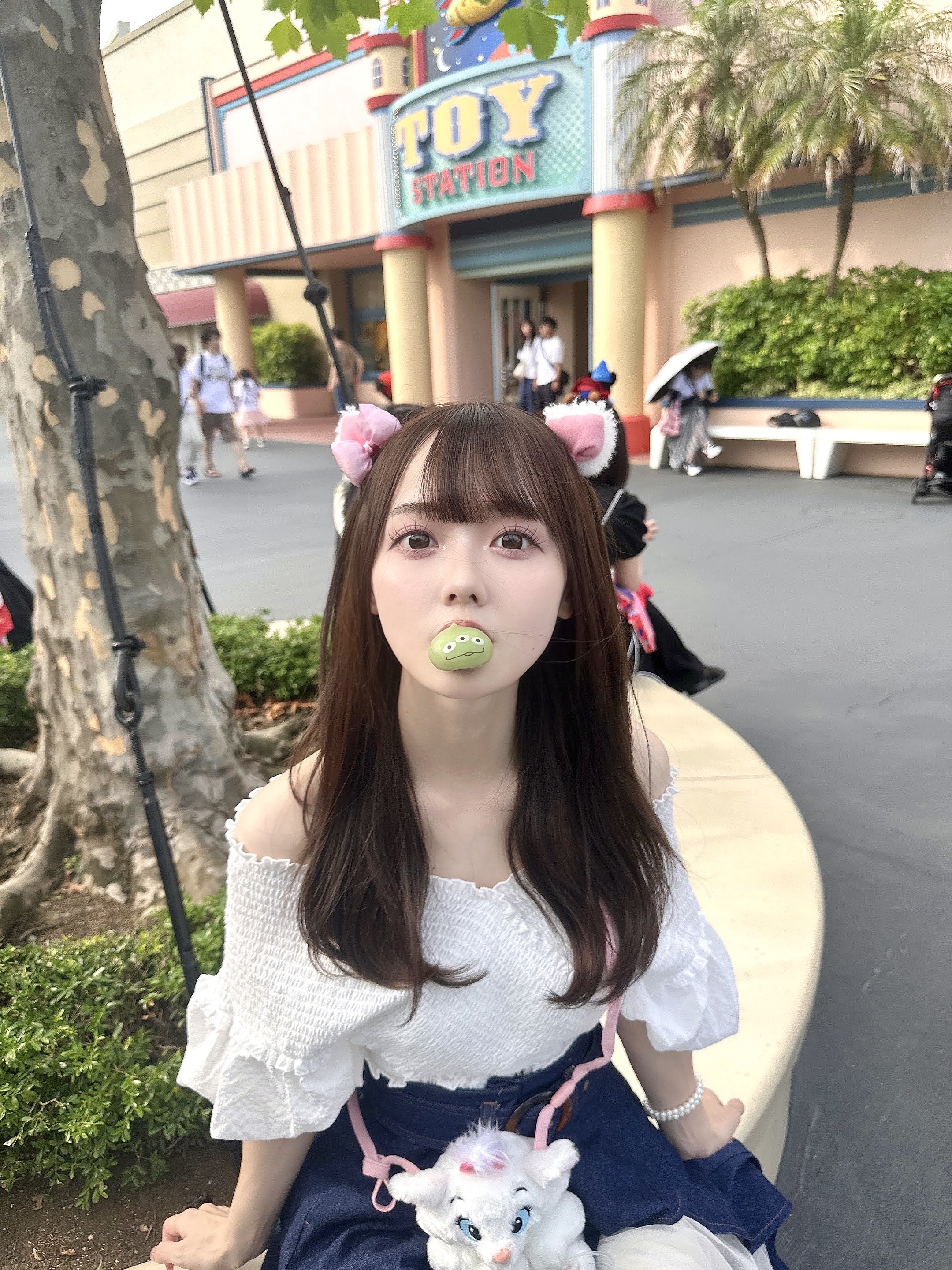 松本ももな　私より好きでいて　まとめ売り ラフももな好き？🎀 アディダスセットアップにしてるんだけど