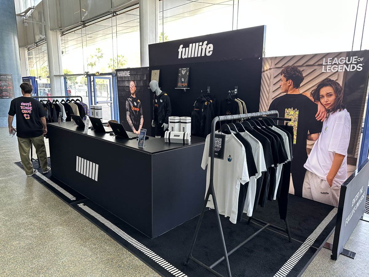 Fulllife_fr's tweet photo. Les LFL Days de Nice étaient incroyables 🥰

On est très fier d'être partenaire de la scène esportive de League of Legends et de tels événements. Merci encore à @WebediaFR et @LFLOfficiel pour l’organisation et merci à vous tous pour votre soutien 🫶🏻

On se revoit aux LEC 👀 https://t.co/kjdKzS2kiH