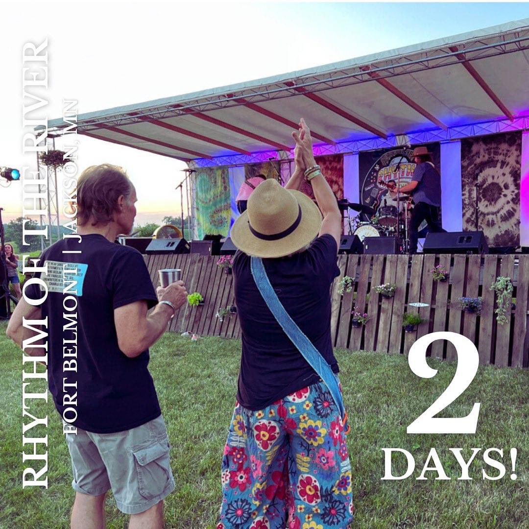 We are giddy with excitement over here! 🌝 Only T W O more days…. Top notch live music, great vendors, quality time spent with family and friends, all around gooooood vibes. Check out the full schedule here:
.
.
.
🌜 rhythmoftheriver.org/2023-schedule