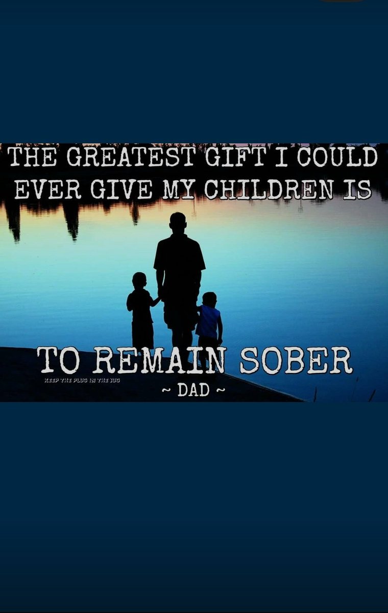 4 YEARS CLEAN AND SOBER. 
💙💪👍💙💪👍💙💪👍💙💪👍
Never in my life did I think I would be able to write a post like this, from drinking and using daily, arrests, hospital visits, pyscosis, sectioned, and very nearly jail. I have managed 4 years clean and sober. Recovery is
