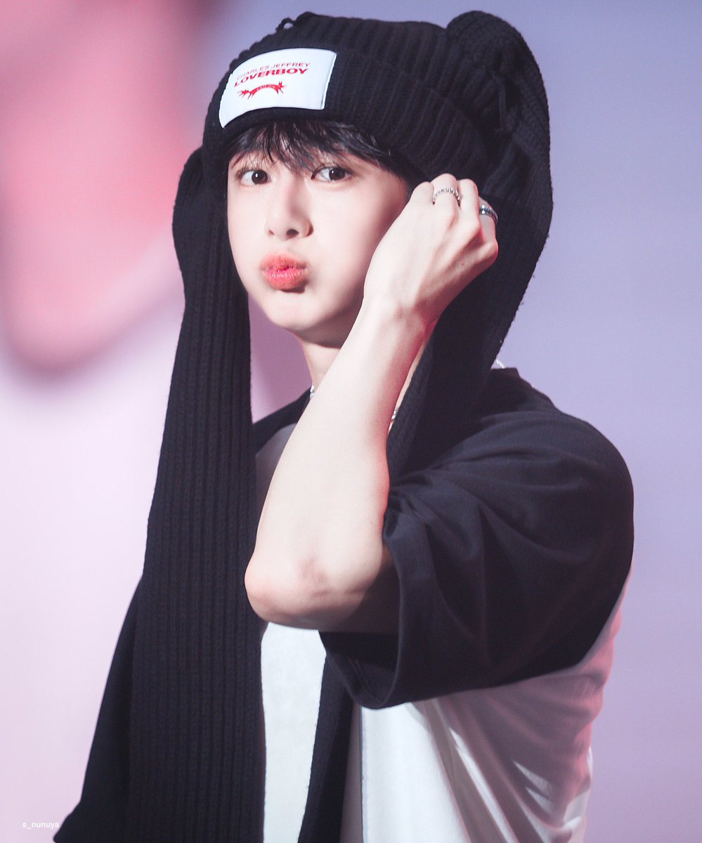 S2hwXD's tweet photo. 복복복복복복
                          형원기특해요 🤍
                         l          l
                         l          l
                         l          l
                  ₍₍    /           l     ₎₎ 
              ⁽⁽       \_|_|_|_/   ⁾⁾ https://t.co/KxPH74AeMN