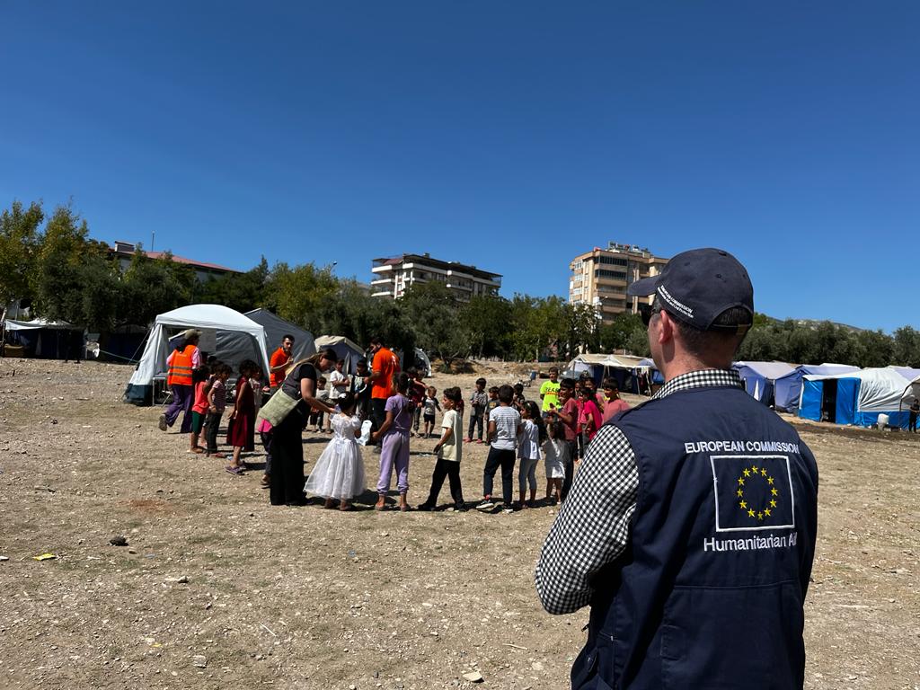 echo_Europe's tweet photo. Today EU humanitarian aid director general @MPopowskiEU visits humanitarian projects implemented by our partners @ifrc @RedCrescent and @Support2Life in Kahramanmaraş. https://t.co/ChZKJEhOfH