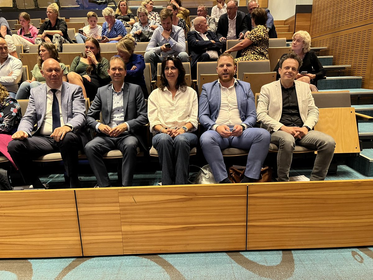 Statenlid JA21 Overijssel Fred Kerkhof (@statenlidk) on Twitter photo De oude GS “garde” (zonder Gert-Harm) want die is nu even Statenlid. Dank voor de afgelopen 4 jaar. <a href="/MoniquevanHaaf/">Monique van Haaf</a> <a href="/vanHijum/">Eddy van Hijum</a> <a href="/BoermanBert/">Bert Boerman</a> @tijs_de_bree <a href="/RoydeWitte/">Roy de Witte</a> De oude GS “garde” (zonder Gert-Harm) want die is nu even Statenlid. Dank voor de afgelopen 4 jaar. <a href="/MoniquevanHaaf/">Monique van Haaf</a> <a href="/vanHijum/">Eddy van Hijum</a> <a href="/BoermanBert/">Bert Boerman</a> @tijs_de_bree <a href="/RoydeWitte/">Roy de Witte</a>
