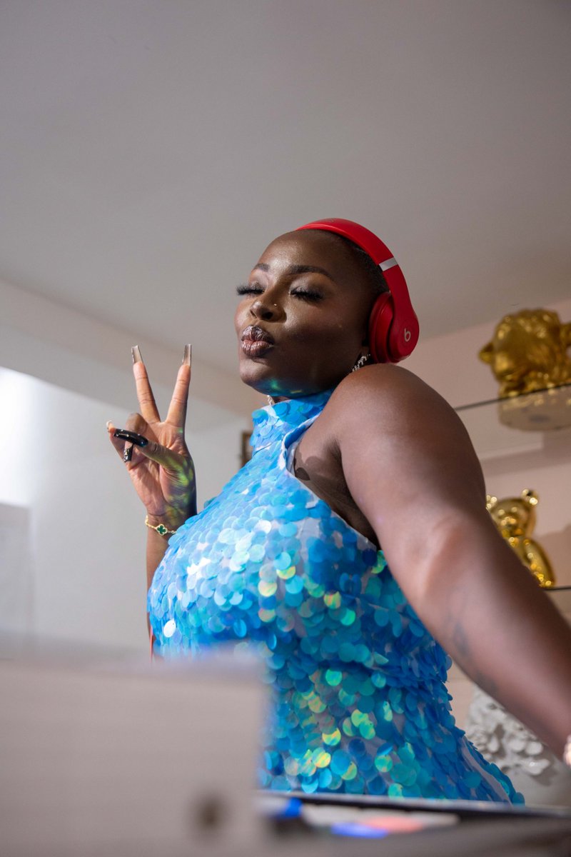 ThisDayStyle tweet media