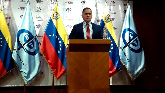 #LaPoesíaNosUne
Fiscal Tarek William Saab anunció que hay 20 personas prófugas vinculadas a trama de corrupción en PDVSA.
«no se va a permitir impunidad en el tema de la corrupción». 
<a href="/4Freddy23/">✪✪Freddy☭</a> 
<a href="/Desalmada2510/">YMARIA</a> 
<a href="/quiskillosa/">Quiskillosa</a> 
<a href="/mairimharry1/">Soy Irreverente</a> 
@BRICHAR 
<a href="/KfBran/">🇻🇪Brando</a> 
<a href="/CaroCarreroCC/">𝑺𝒐𝒚𝓦arrior</a>
