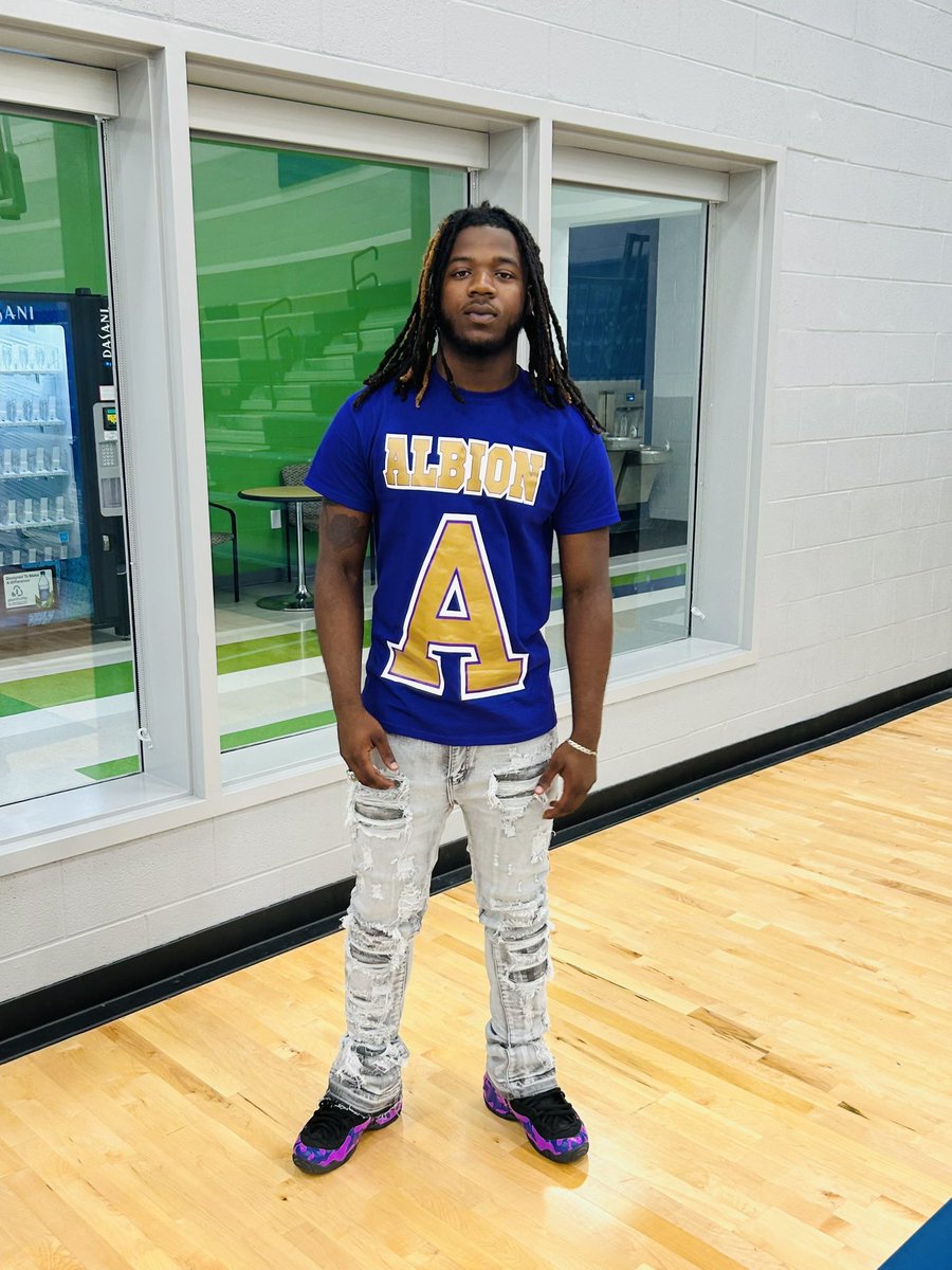 JariusCam's tweet photo. With that being said I am very proud to announce that I will be taking my talents too Albion university! Go britons. Thanks to God🙌🏾@Rundle_Albion @AlbionFootball @scoop1914 @beyond_grind @cmainor15 @Joshua_jj9 https://t.co/BvIvs0ZCb2