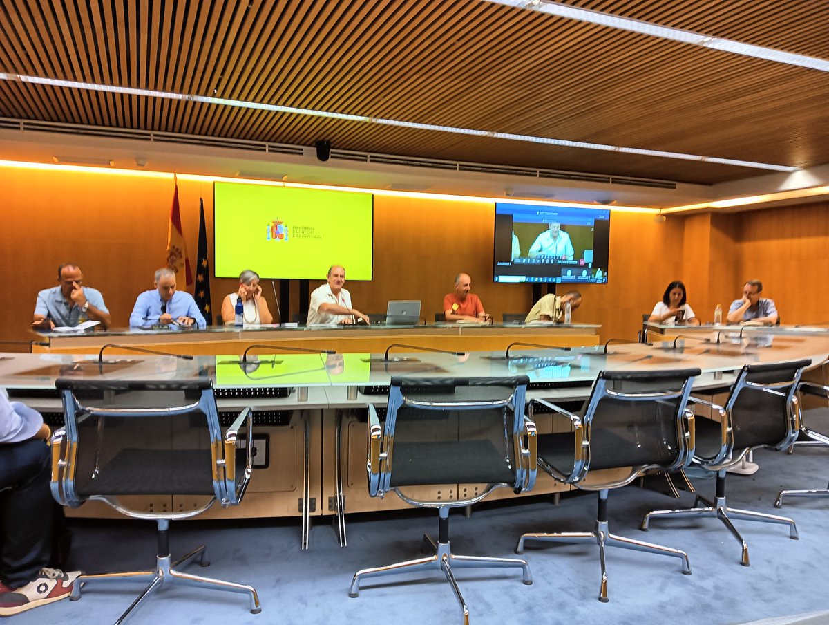 Arrancan los preparativos de la campaña antártica española 2023-24, con la reunión  de coordinación con todos los responsables del #CPE, <a href="/AgEInves/">Agencia Estatal de Investigación</a> <a href="/utm_csic/">Unidad de Tecnología Marina (UTM-CSIC)</a> <a href="/Antartica_ET/">Contingente Antártico ET</a> <a href="/Armada_esp/">Armada</a> <a href="/aemet_antartida/">aemet_antartida</a> y los investigadores principales de todos los proyectos que tomarán parte.