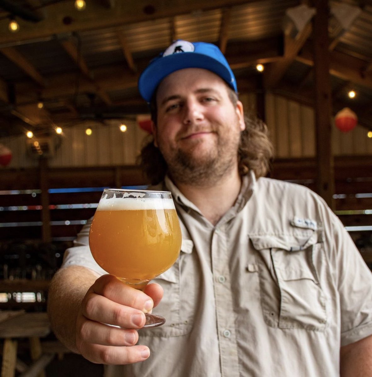 Jerry G. traveled to New Zealand for the hop harvest w @yakimachief &amp; @nzhopsltd &amp; scored some hard-to-get-your-paws-on hops straight from the source. Join us for a pint of SNAKELESS PARTY, a Hazy IPA brewed w Superdelic &amp; Nectaron hops. This batch is limited &amp; draft only! 🐍❌🎉