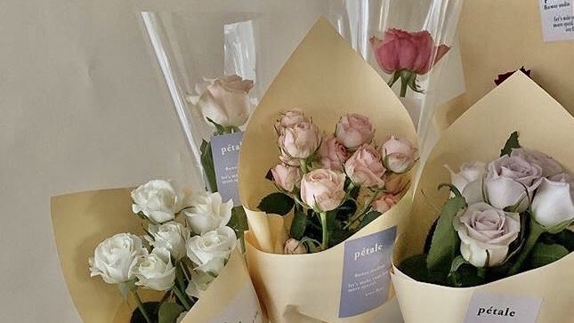 chanelkake's tweet photo. flowers, flowers &amp; more flowers ♡ https://t.co/A3kg2ixcJl