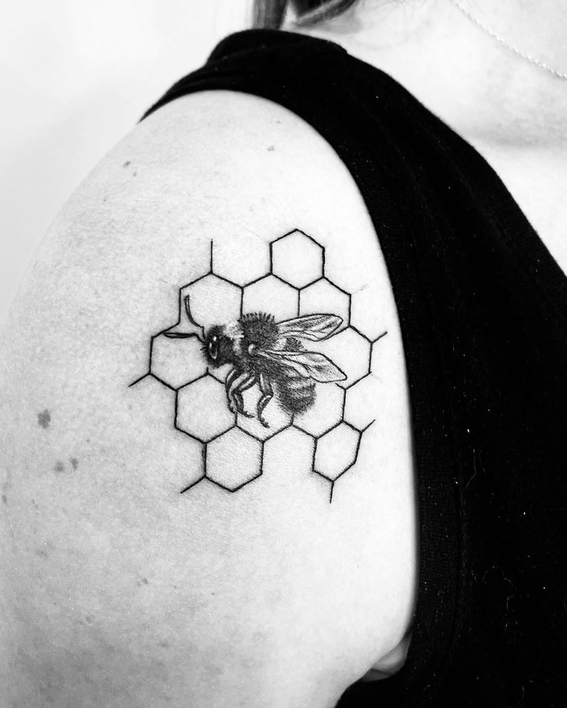 goms_ink's tweet photo. iG  @goms_ink https://t.co/PXKDROTBp0