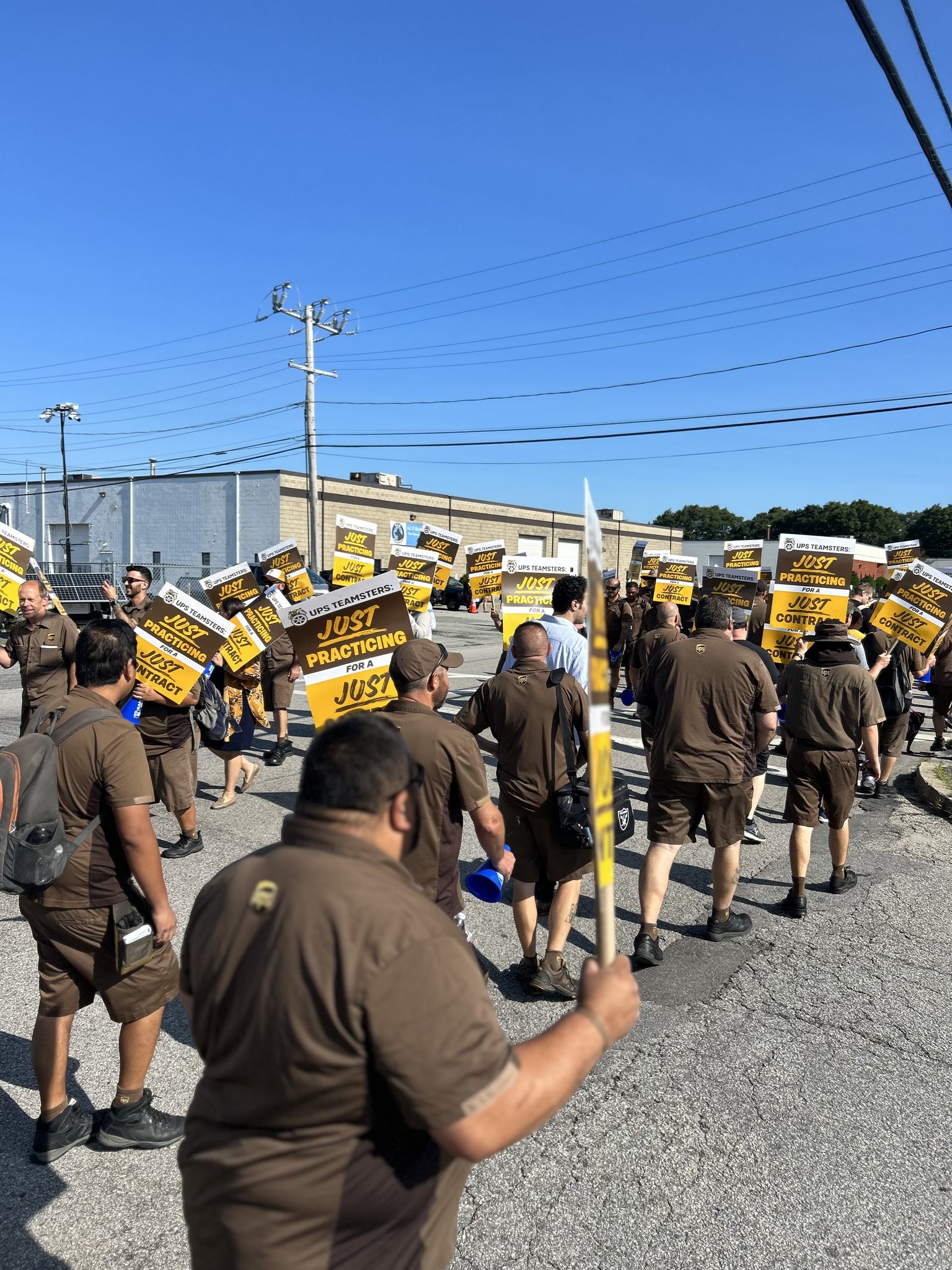 Teamsters Local 251 on Twitter "UPS Teamsters in Warwick RI resumed