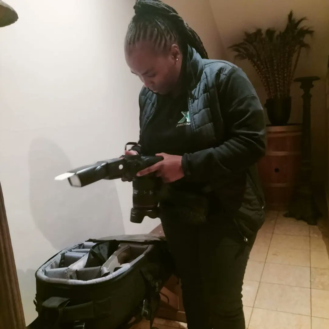 1KRProductions's tweet photo. When Getting Ready For A Shoot!
#womeninbusiness #filming #womaninfilm #womeninfilmmaking #photography #womeninphotography #Videography #Media
#krproductions_za 
Enquiries: keletso@krproductions.co.za https://t.co/WZAnFDDkzM
