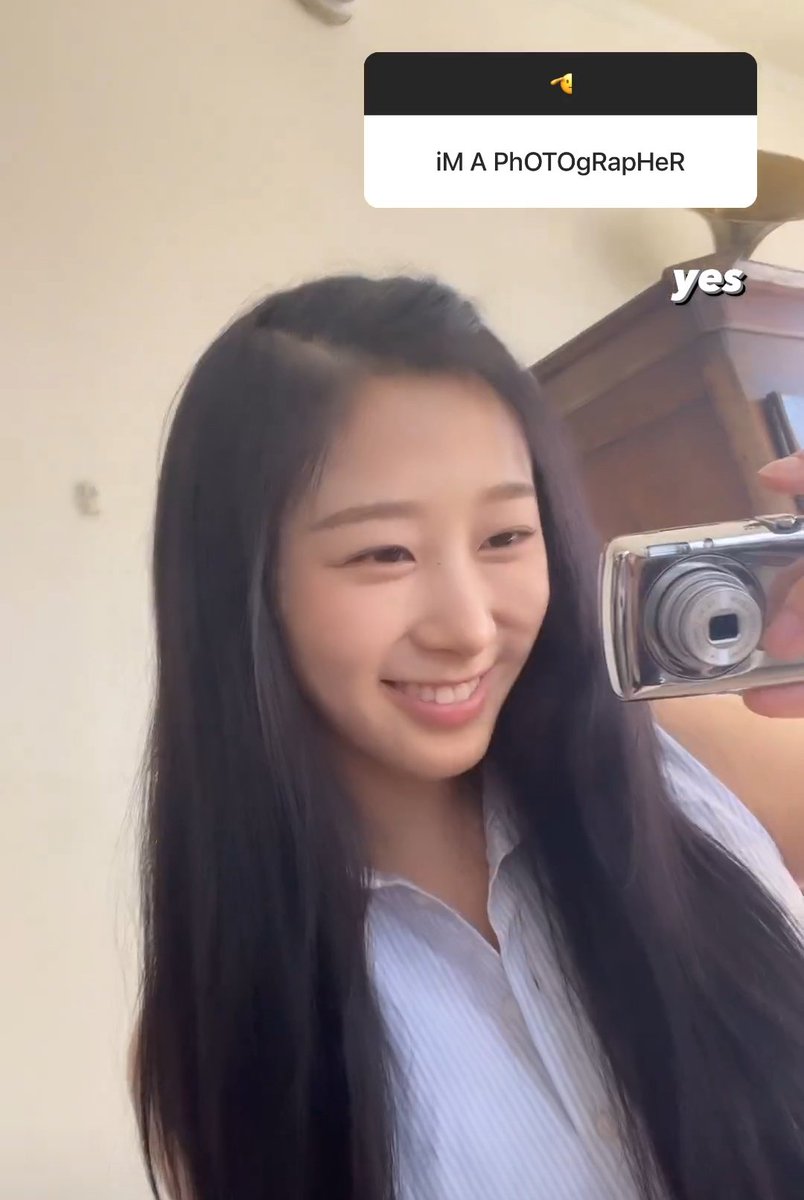 Ochy on Twitter "Giggling and feet kicking the air"