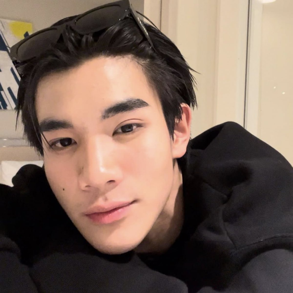 fourhtt's tweet image. Malam semua?