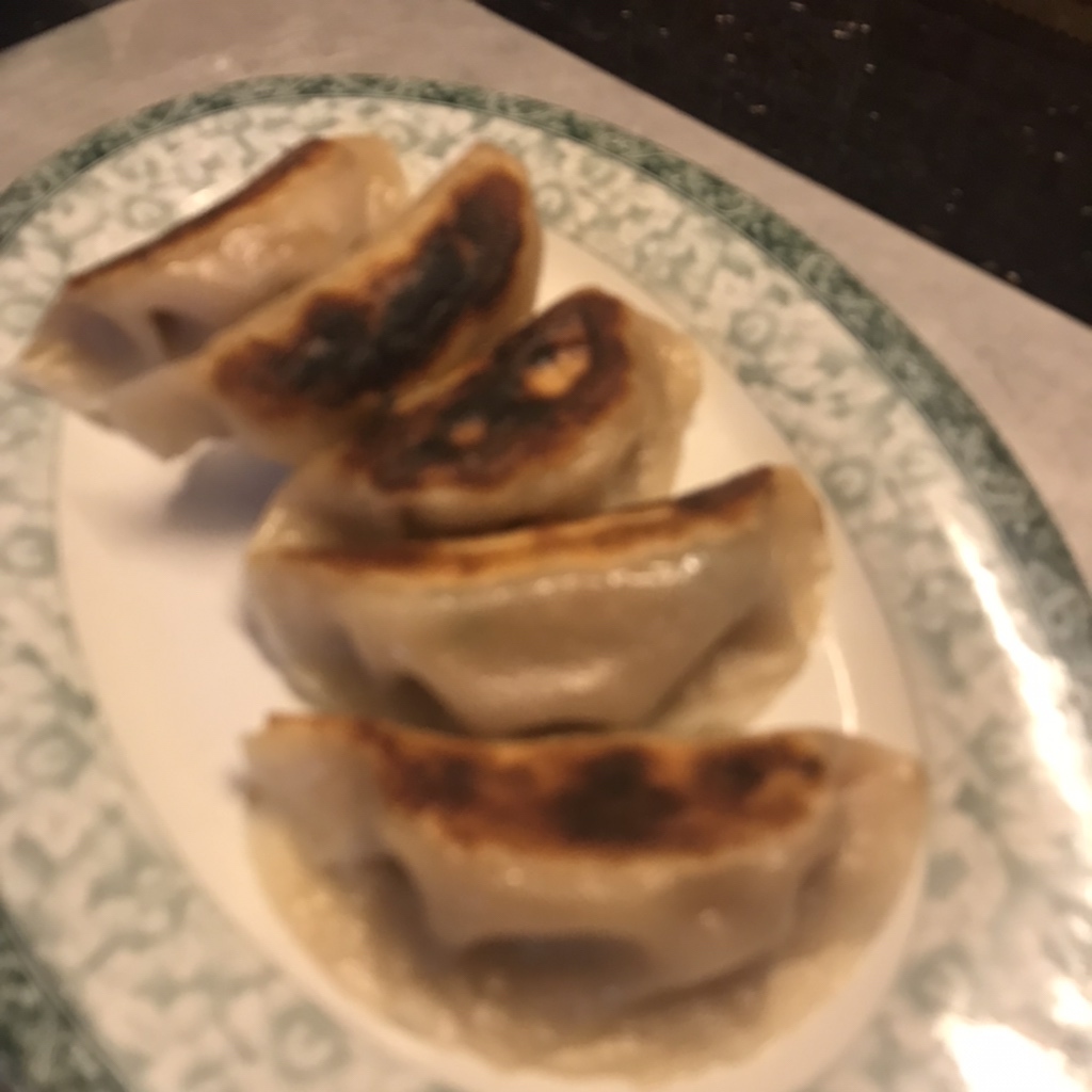 Coper21's tweet photo. おつかれ様セットを軸に3人で5800円くらい

干し豆腐の前菜
元祖餃子
石鍋麻婆豆腐
レバニラ炒め
豆苗炒... 
https://t.co/7bZOpojiKx #tabelog https://t.co/lKKEMHBcZC