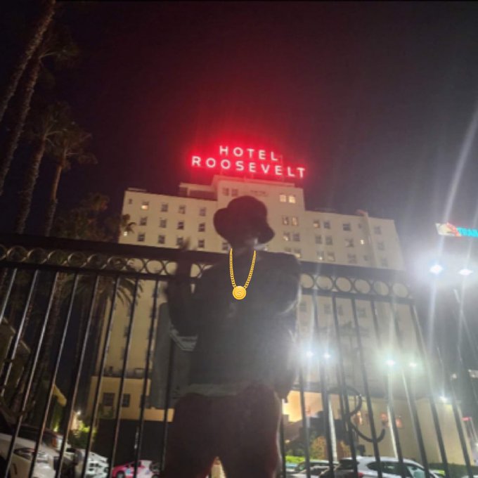 #NewProfilePic https://t.co/YzycF0pWAs<a href="/tag/newprofilepic"class="tags">#NewProfilePic</a>