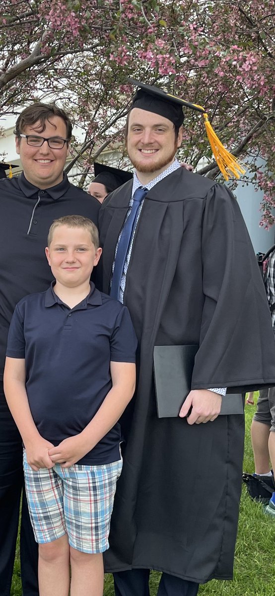 CottonOShay's tweet image. I have a lot to be thankful and grateful for in life… these are three of them. 
#MomOf4
#AngelMom 
#MissingOne 
👼🏻💙💙💙