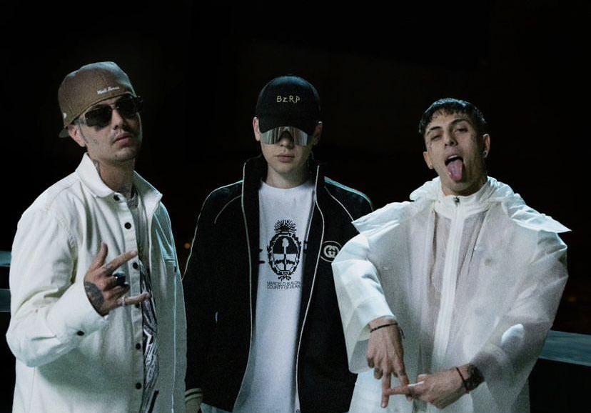 archiveduko's tweet photo. “REMEMBER ME” con @kheayf y @bizarrap 

MAÑANA 

21hs 🇦🇷 //  18hs 🇲🇽 // 02hs 🇪🇸 https://t.co/9Tr2tcoxV0
