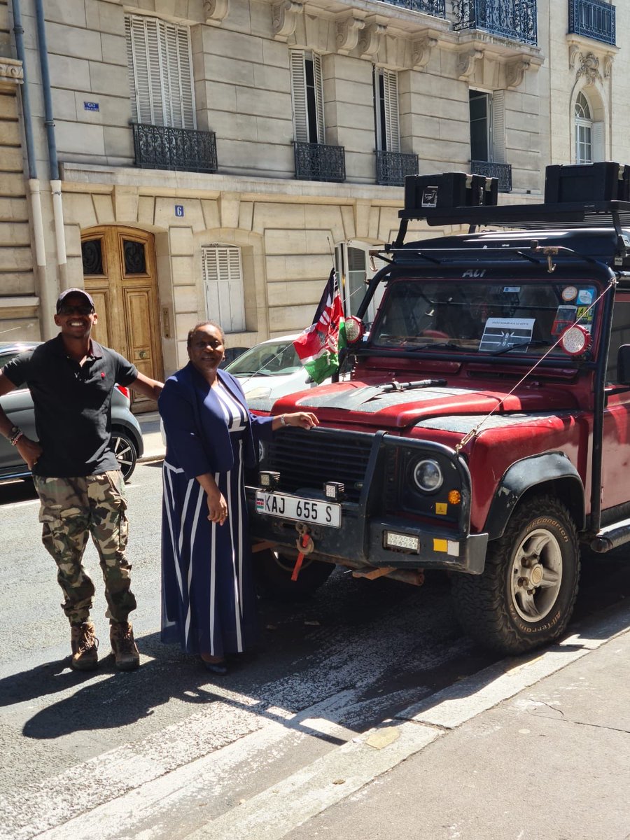 HadhiamboHellen's tweet photo. Exciting moment to welcome ⁦@AlphaLandRover⁩ to Paris! What an experience! What a great ambassador of Kenya carrying the flag to every corner. Breaking borders. Well done Kim Musau. Kenya Istahili Heshima 🇰🇪 🇰🇪 ⁦@Diaspora_KE⁩ https://t.co/L3q4zBdAZl