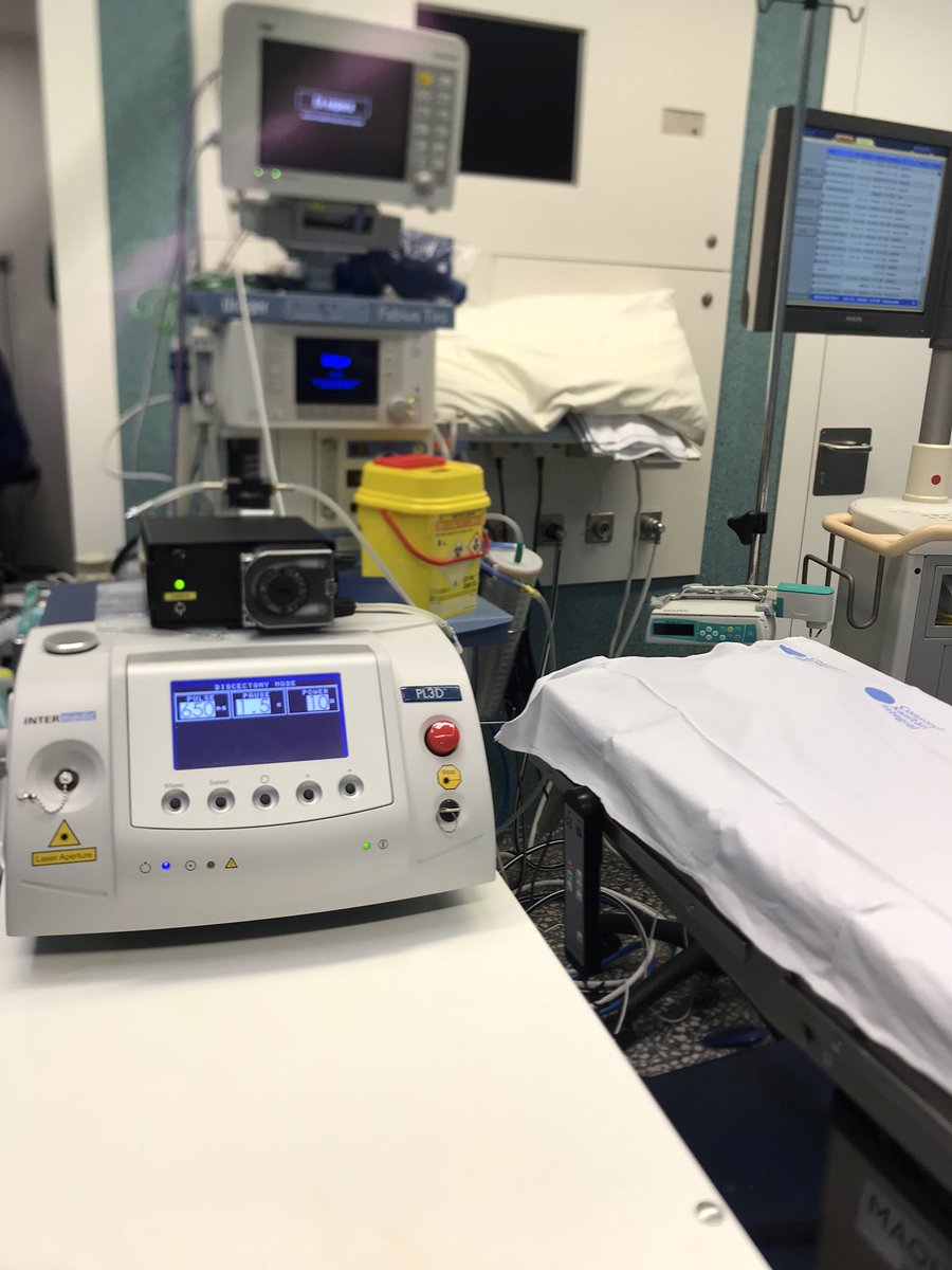 DraCBatet's tweet photo. Hoy hemos iniciado en nuestra Unidad de Dolor @ConsorciCSI el tratamiento de #dolordiscal #discopatía mediante Láser y PRP. Nuevas perspectivas para tratar el #dolorencolumnavertebral. @SEMDOR2 #herniadiscal #protusiondiscal @ranm_es https://t.co/nRXVIi7ABB