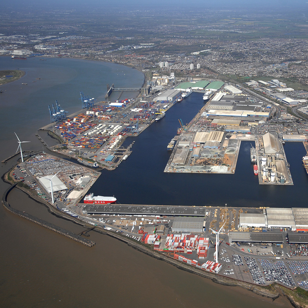 @ForthPorts #PortOfTilbury will investigate hydrogen fuel usage to mitigate the carbon footprint of its operations, working with power generator @RWE_UK and investment company @mitsuiandco hubs.la/Q01Xgqwt0
