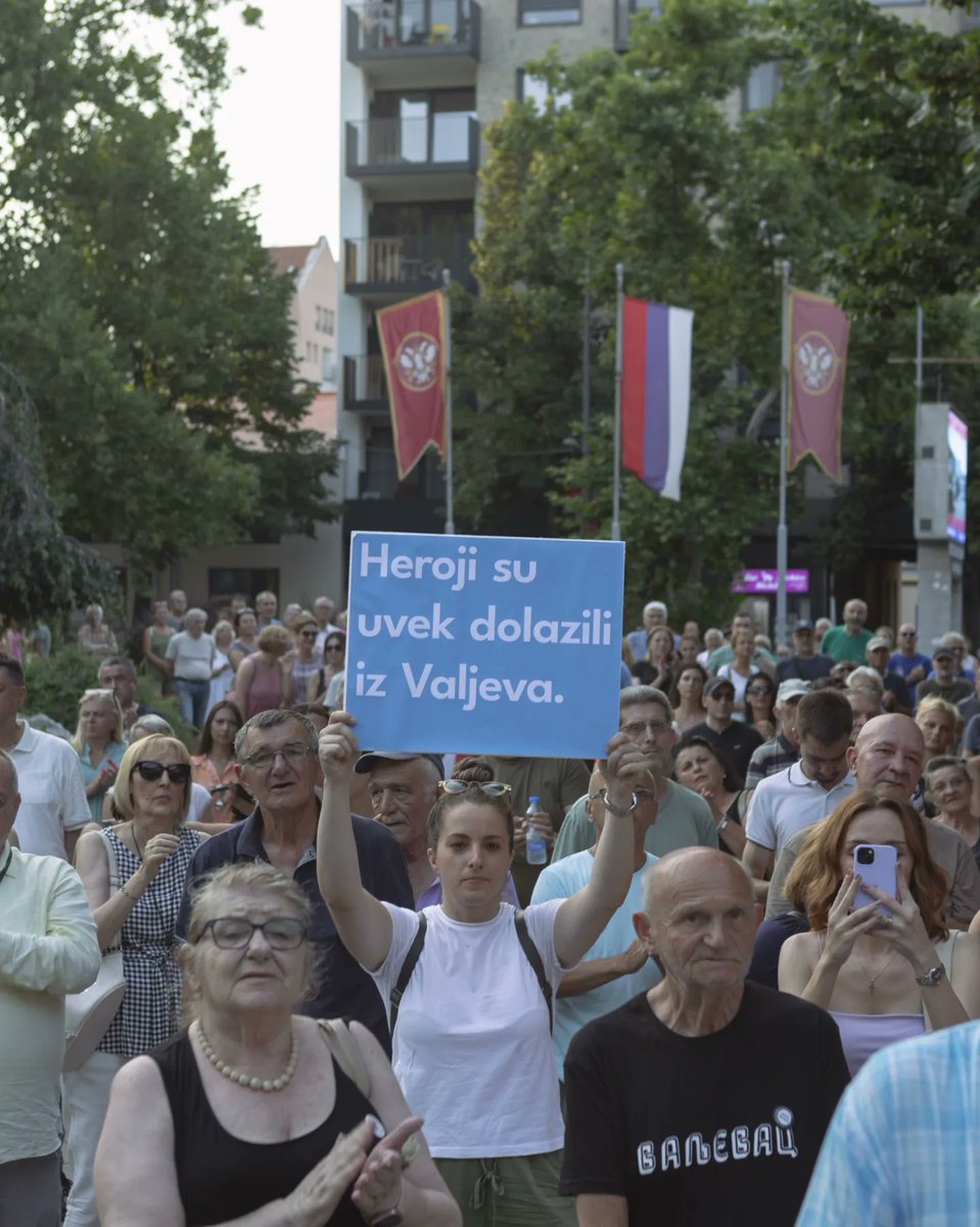 I nastaviće da dolaze! ✊🏽 #Valjevo#Srbijabeznasilja
#katarinapetrovic#akeksandarobradovic